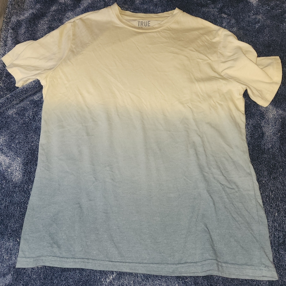 Men's Blue Gradient Short Sleeve Tee